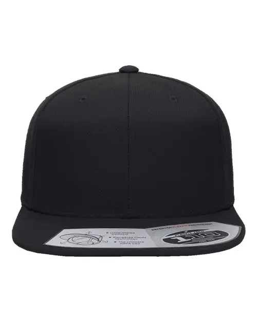 Flexfit 110 Snapback Cap in Black