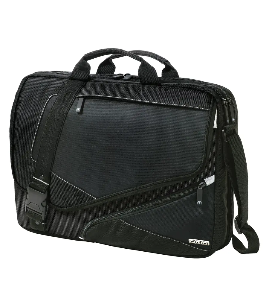Ogio Voyager Messenger. 15.6L in Black